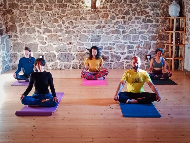 People doing yoga at Pachamama Best Yoga Retreats in Montenegro