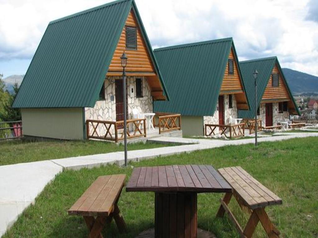 Durmitor Bungalows Durmitor National Park, the Perfect Mountain Escape in Montenegro