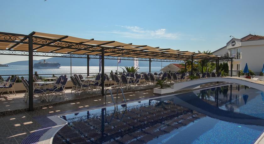 Hotel Xanadu pool Hotel Xanadu