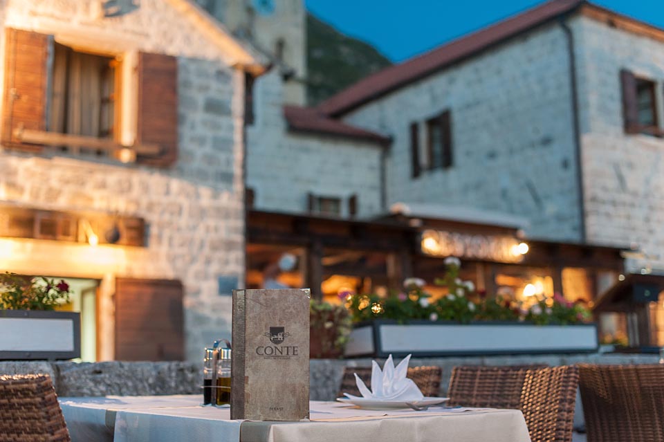 Hotel Conte Guide to Our Lady of the Rocks: How to Get There and What to See