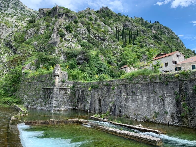 Kotor Fortress walls from Skurda River Kotor Fortress walls from Skurda River