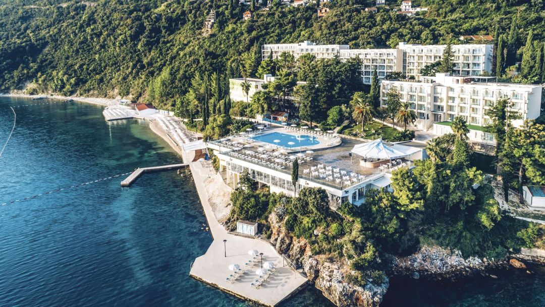 Discover the best destinations for your Montenegro beach holiday. Choose from buzzing resorts, quiet hamlets and under the radar beach hot spots.