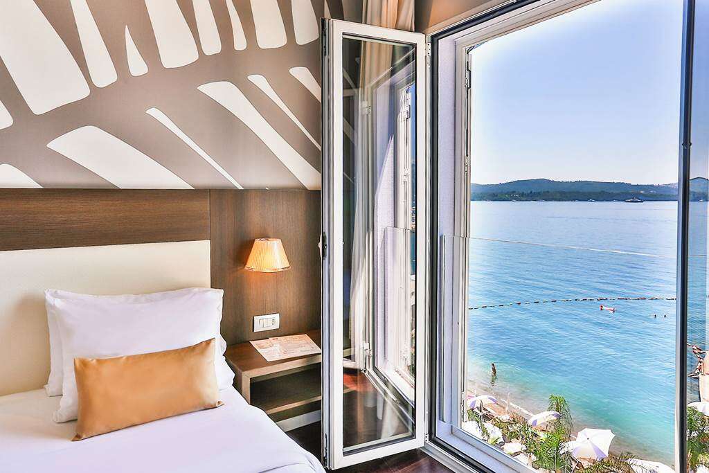 Palma Hotel Discover the best destinations for your Montenegro beach holiday. Choose from buzzing resorts, quiet hamlets and under the radar beach hot spots.