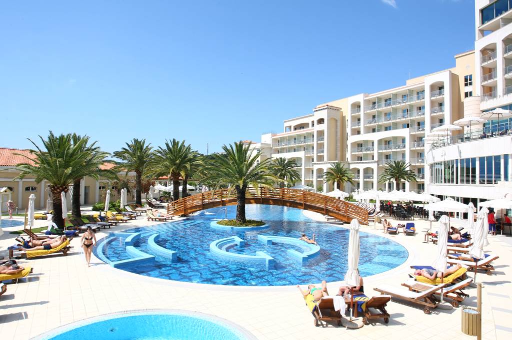 Discover the best destinations for your Montenegro beach holiday. Choose from buzzing resorts, quiet hamlets and under the radar beach hot spots.