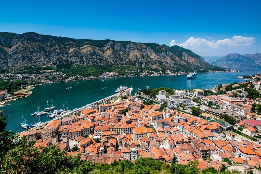 Best Montenegro Day Trip from Dubrovnik 2023: Top Tours & What to See