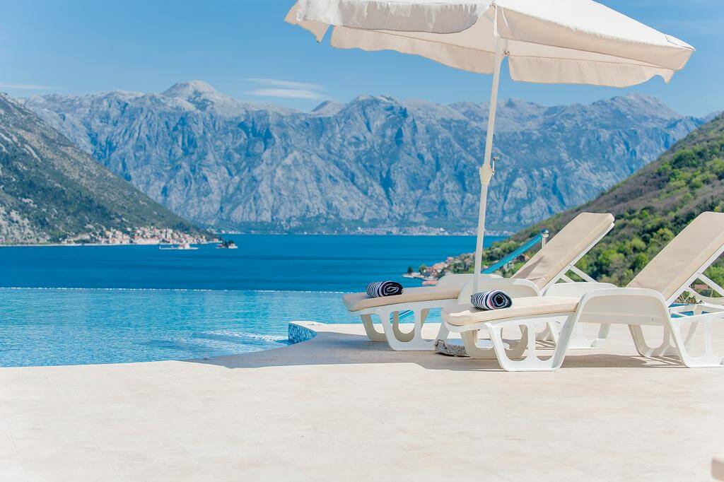 Apartment accommodation and self-catering vacation rentals in Montenegro