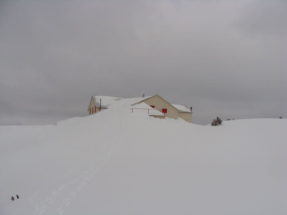 Orjenska lokva mountain hut in winter