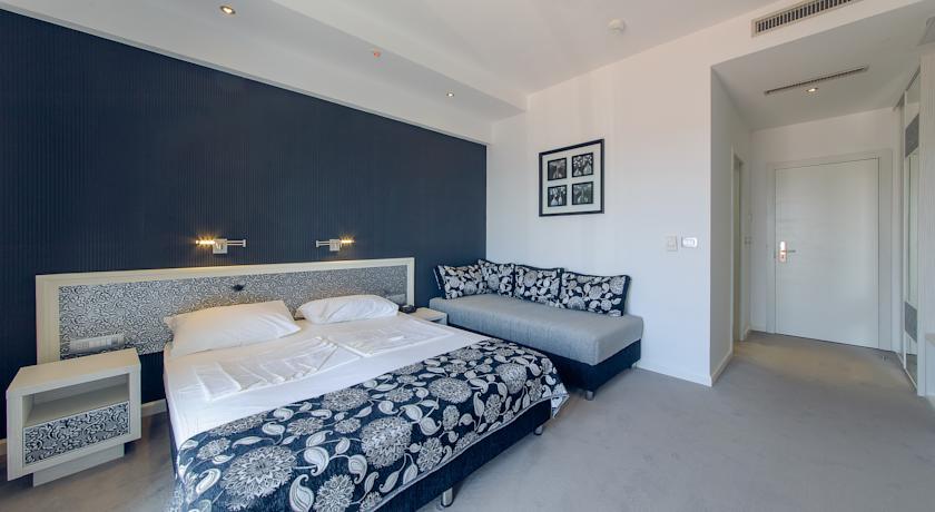 Vile Oliva, Petrovac Vile Oliva, Petrovac